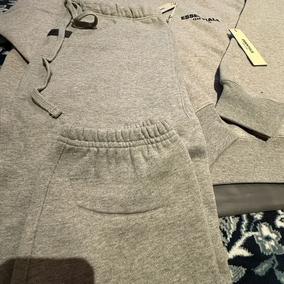 🔥🔥🔥 Essential Fear of God Dark Oatmeal Combo Set (XS) - Picture 8 of 11